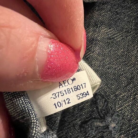 American Eagle size Small chambray button down shirt with lace at shoulders - Picture 7 of 8